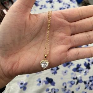 Crystal heart necklace gold